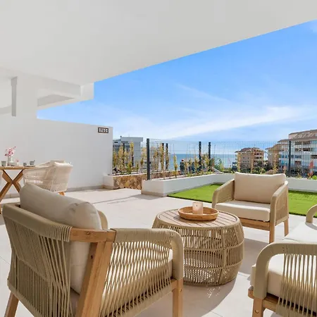 Vivi Homes - Bay - Pool - Gym - Big Terrace 푸엔히롤라